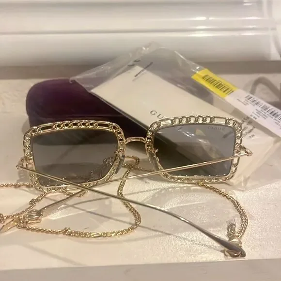 NWT GUCCI 54MM Rectangle Sunglasses Chain-Embellished Sunglasses Gucci | Accessories | Nwt Gucci 54mm Rectangle Sunglasses  main image 4
